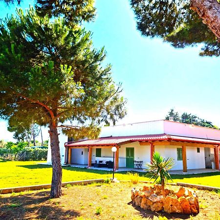 Villa Laura Bari Eksteriør billede