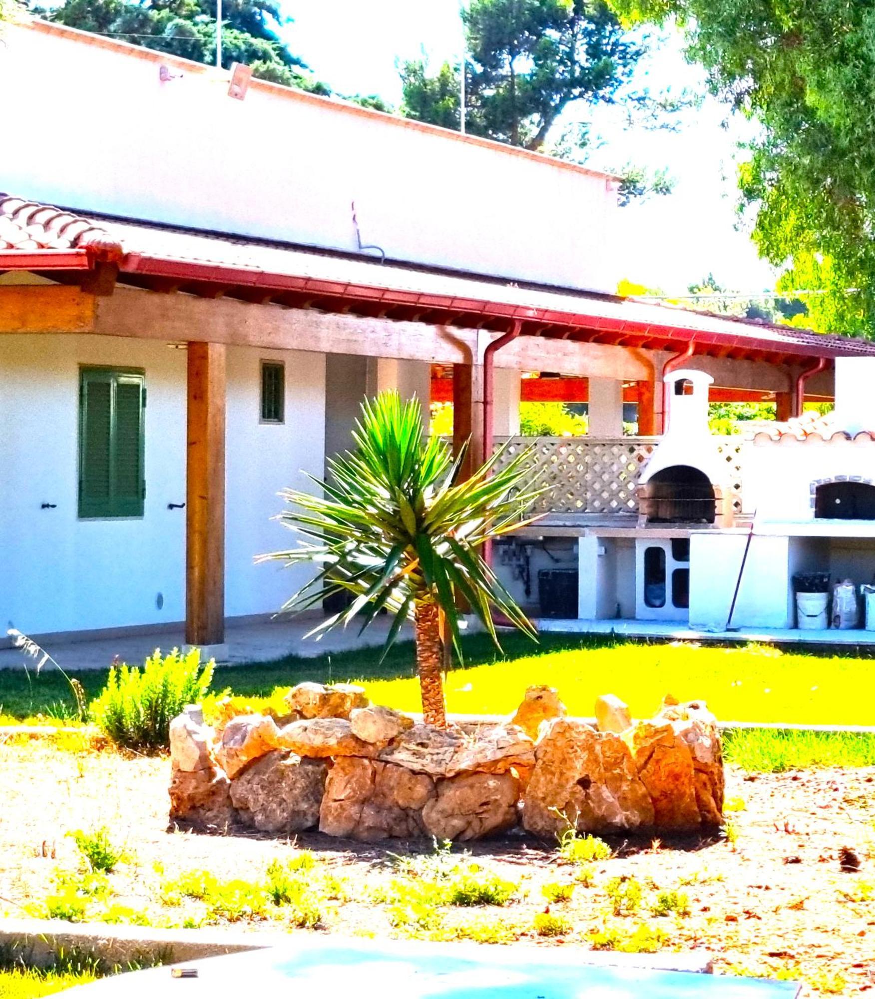 Villa Laura Bari Eksteriør billede